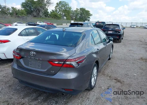 2024 Toyota Camry Le из США, поврежденный, VIN 4T1C11AK1RU886511